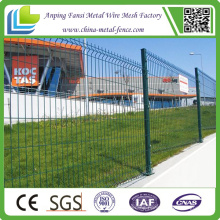 China Supplier Powder Coated Curves Wire Mesh Garden Fencing